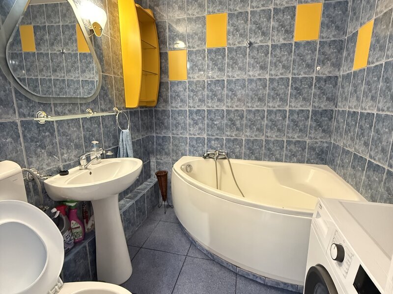 Rahova str. Vedea, decomandat, mobilat nou, et. 7 cu 2 lifturi, loc parcare
